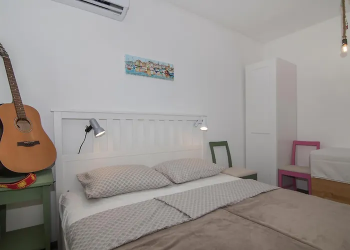 Sailor\'S Crib Apartment