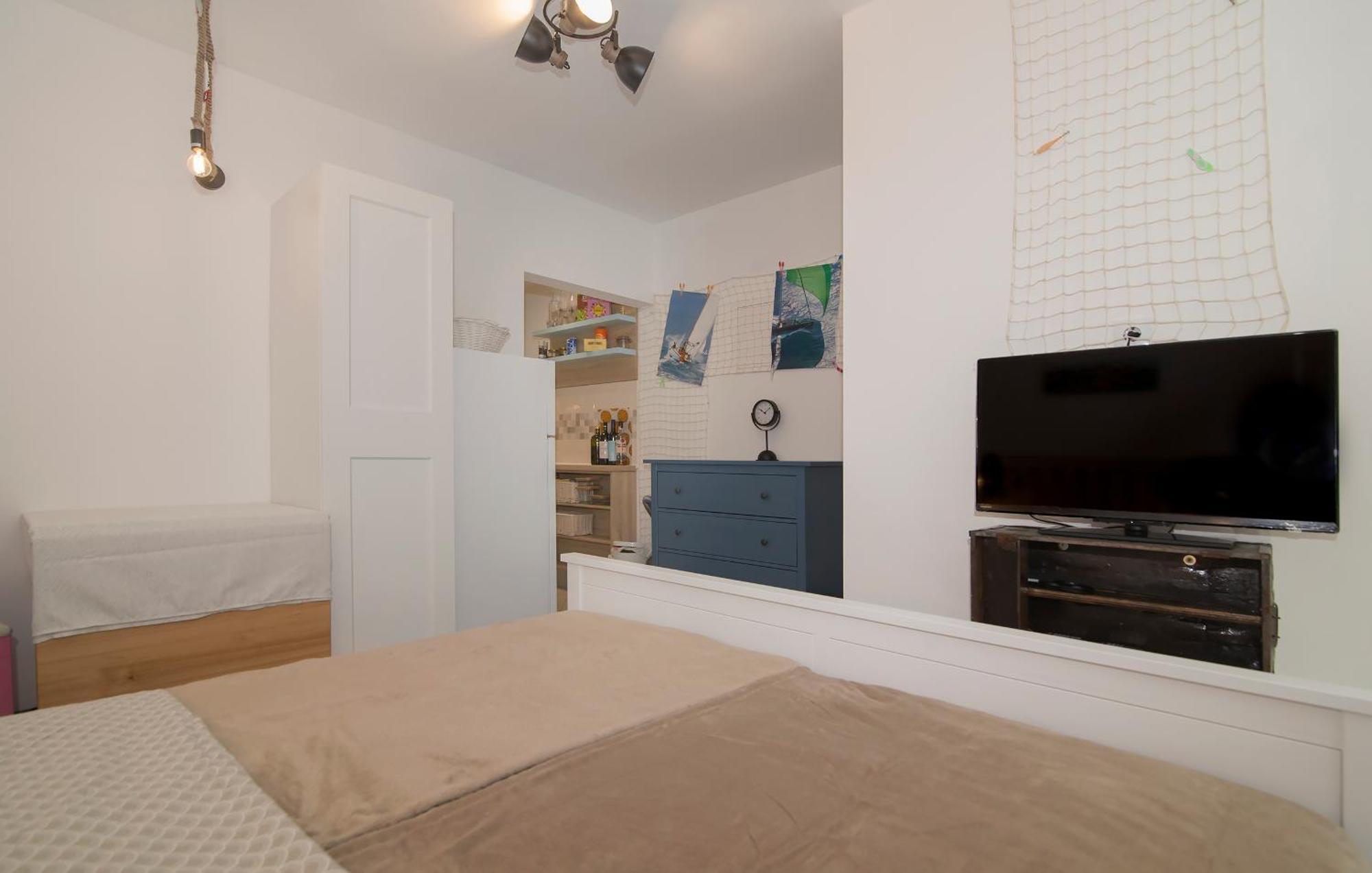 Apartment Sailor's Crib *
