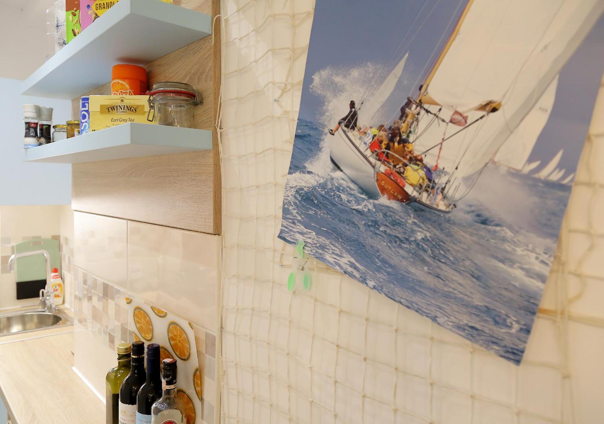 Apartment Sailor's Crib *